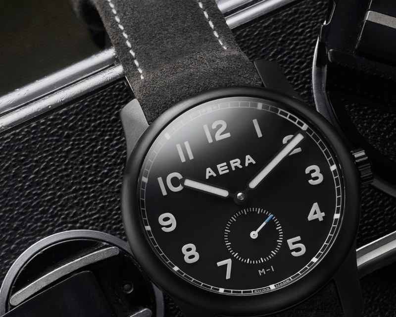 Travel Watch Of The Month: Aera M1 Blackbird