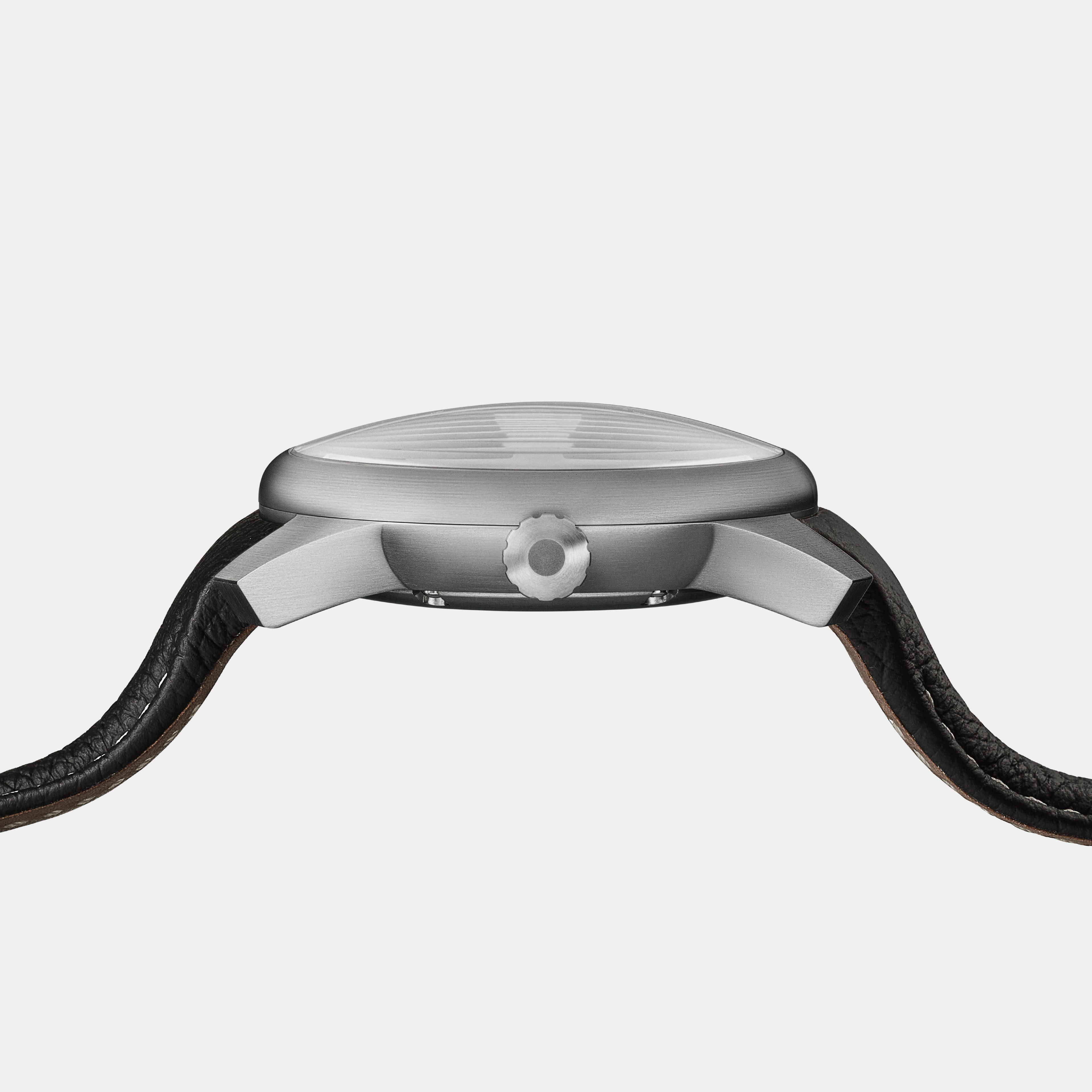 P-1 Pilot | Black Dial Swiss Automatic Pilot, 43mm | AERA – AERA
